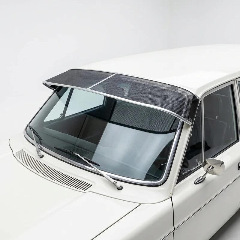 Premium Mesh Windscreen Sunvisor for Volvo 145 (1968 - 1974)