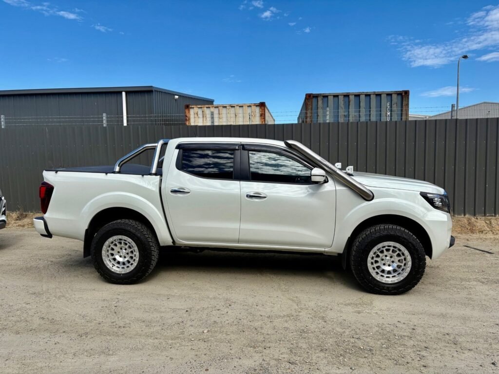 Nissan Navara NP300 Short Entry Snorkel & Airbox